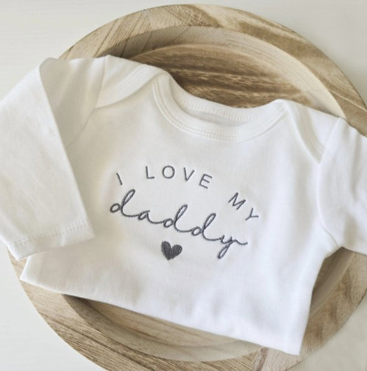 Embroidered I Love My daddy ONESIES® baby bodysuit mom dad 110